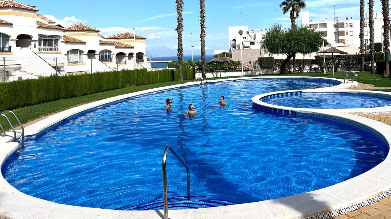 Top-Floor Apartment With 65 M2 Sun Terrace, Renovated Kitchen And Bathroom Gran Alacant Exterior foto